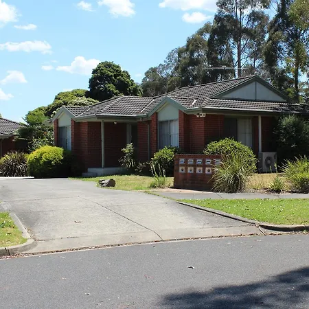 Australian Home Away Ringwood Bardia Exterior photo