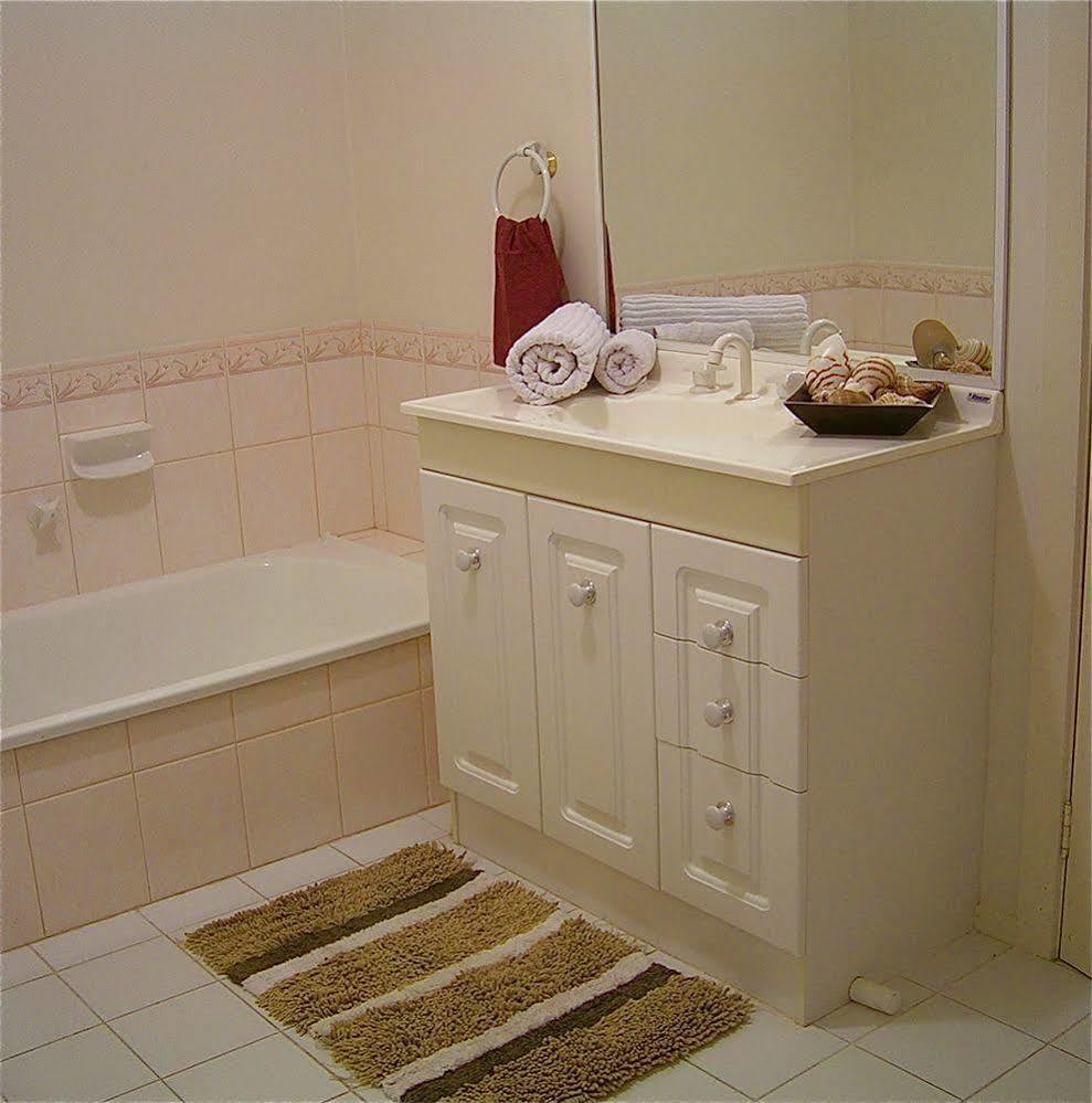 Apartment Australian Away Bardia
